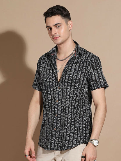 Men’s Black Geometric Print Cotton Shirt – Sharp Style, Everyday Ease