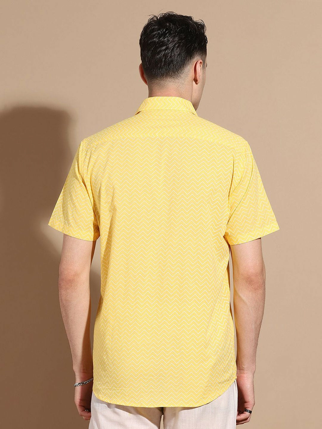 Men's Yellow Cotton Shirt with Chevron Print & Cutaway Collar