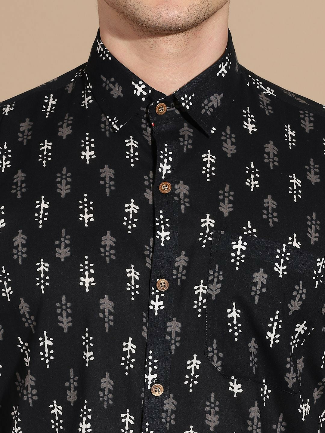 Men's Black Conversational Print Cotton Shirt with Cutaway Collar