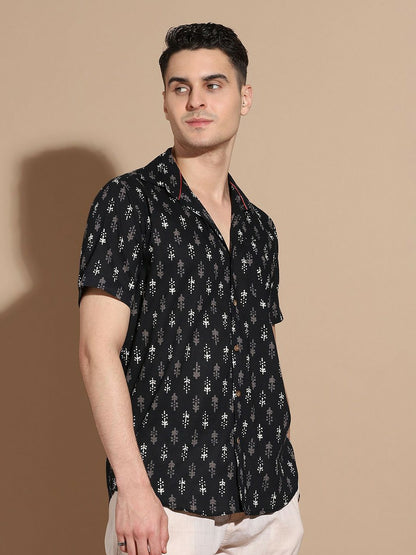 Men's Black Conversational Print Cotton Shirt with Cutaway Collar