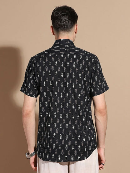 Men's Black Conversational Print Cotton Shirt with Cutaway Collar