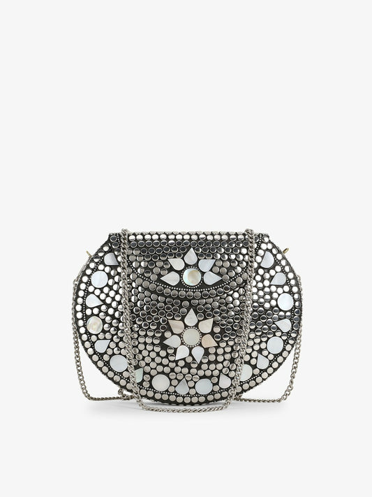 Silver-Toned Embellished Half Moon Clutch – Stylish Metal Evening Bag with Shoulder Strap