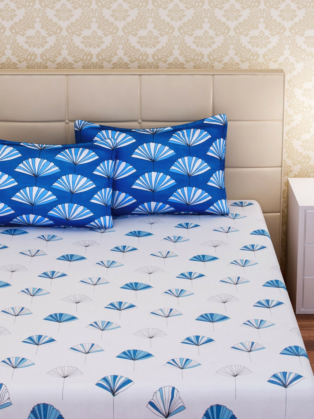 White & Blue Conversational Print King Bedsheet Set – 144 TC Cotton Blend with 2 Pillow Covers