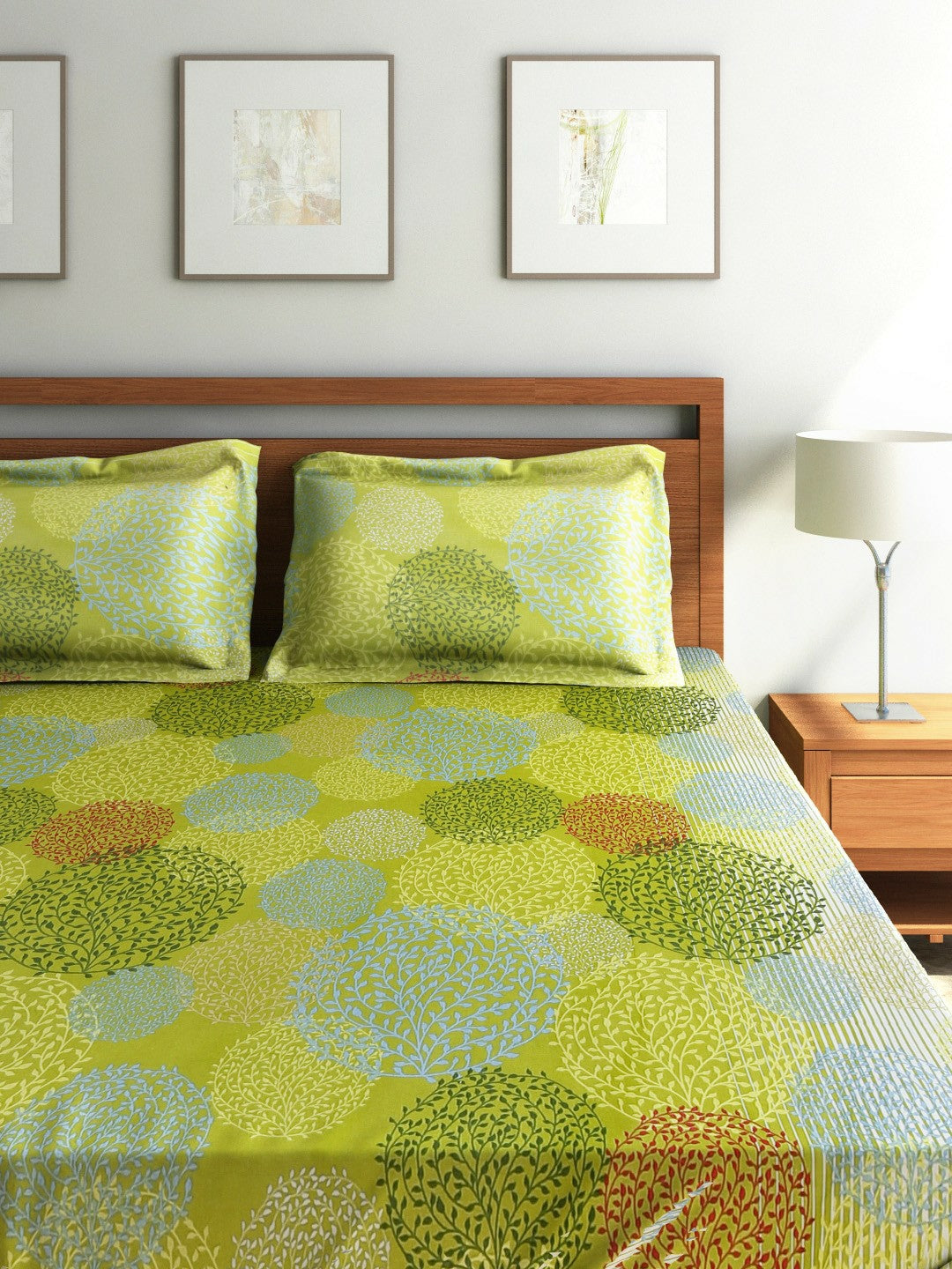 Green Leaf Print Cotton Bedsheet Set – Queen Size (160 TC) with 2 Pillow Covers