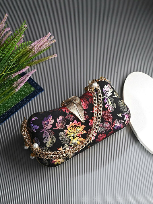 Printed Box Clutch – Black & Red Patterned Handheld Clutch