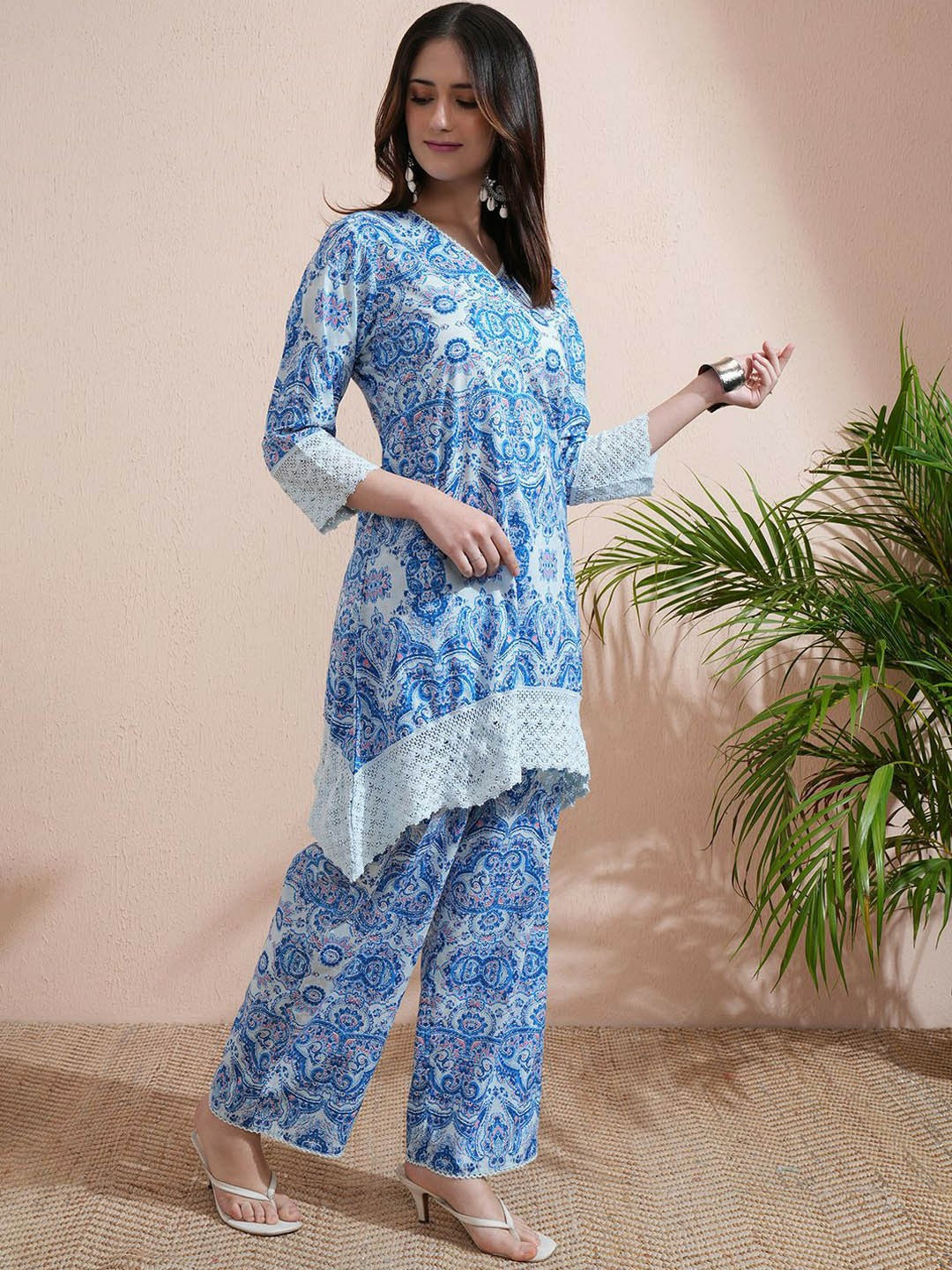 Women’s Printed Co-ord Set – Stylish V-Neck Top & Trouser | Indiaista