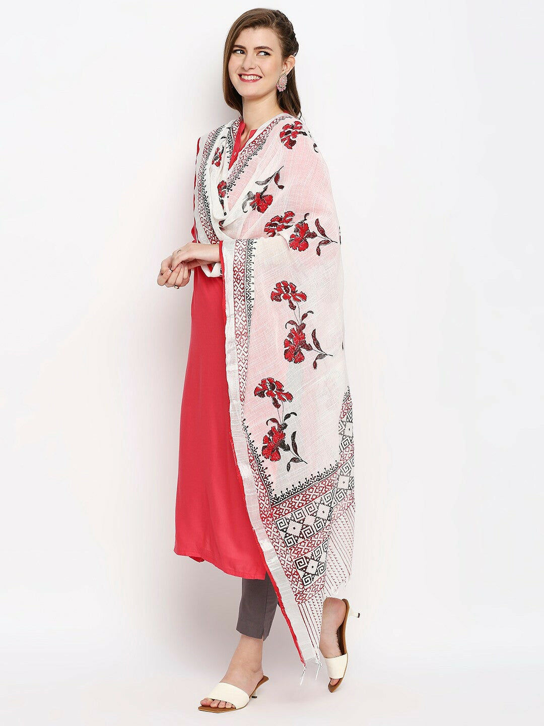 White & Red Hand-Painted Dupatta – Floral Print Ethnic Scarf with Tassel Border