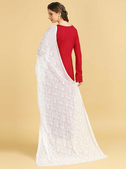 White Floral Embroidered Dupatta – Elegant Thread Work with Solid Border