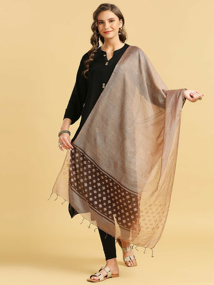 Brown Geometric Woven Dupatta – Ethnic Tasselled Border Wrap for Women