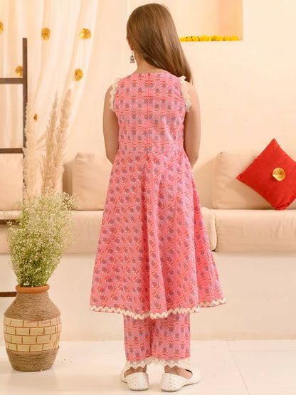 Buy Pink Floral Printed Girls Kurta Set with Trousers & Dupatta | Indiaista