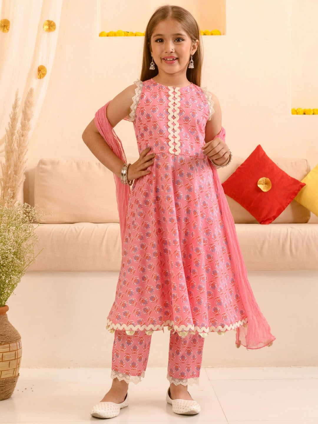 Buy Pink Floral Printed Girls Kurta Set with Trousers & Dupatta | Indiaista