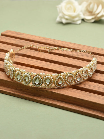 Gold-Toned Kundan & Pearl Embellished Hairband for Women – Ethnic Head Chain | Indiaista