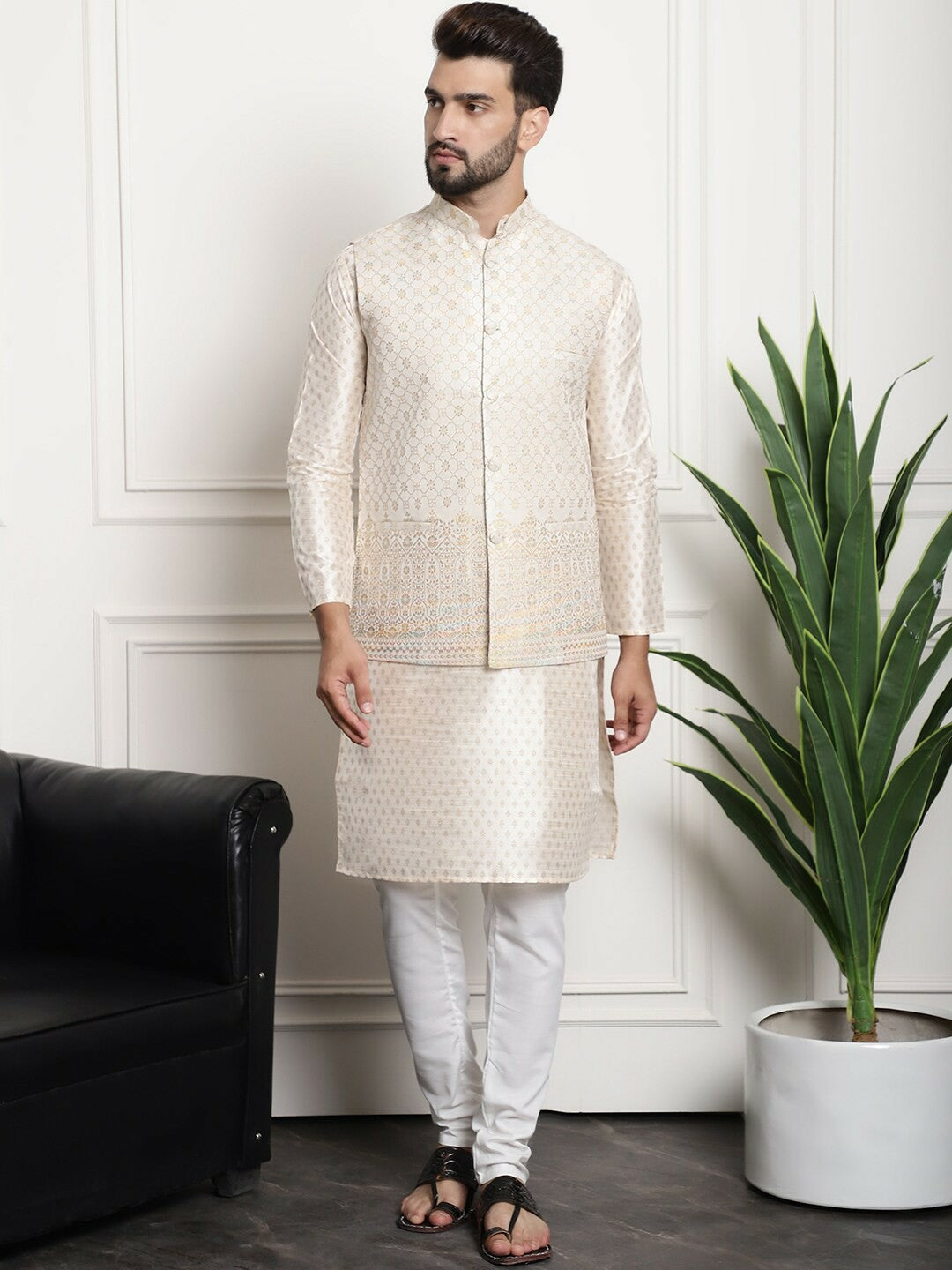 Men’s Cream Embroidered Mandarin Collar Nehru Jacket – Timeless Elegance