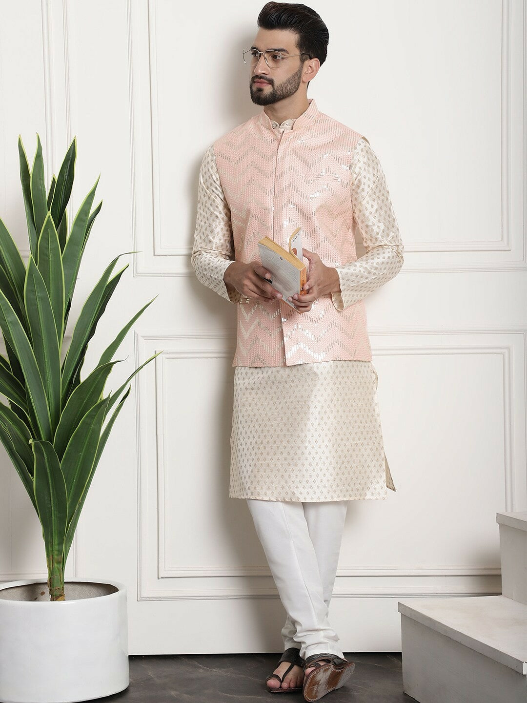 Men’s Embellished Mandarin Collar Nehru Jacket – Luxe Festive Style