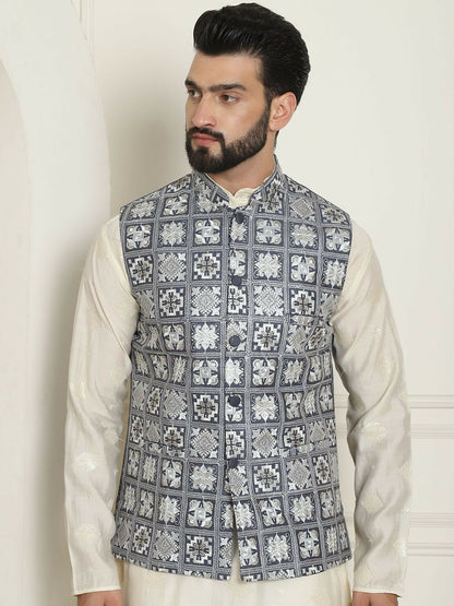 Men’s Embroidered Nehru Jacket – Traditional Elegance