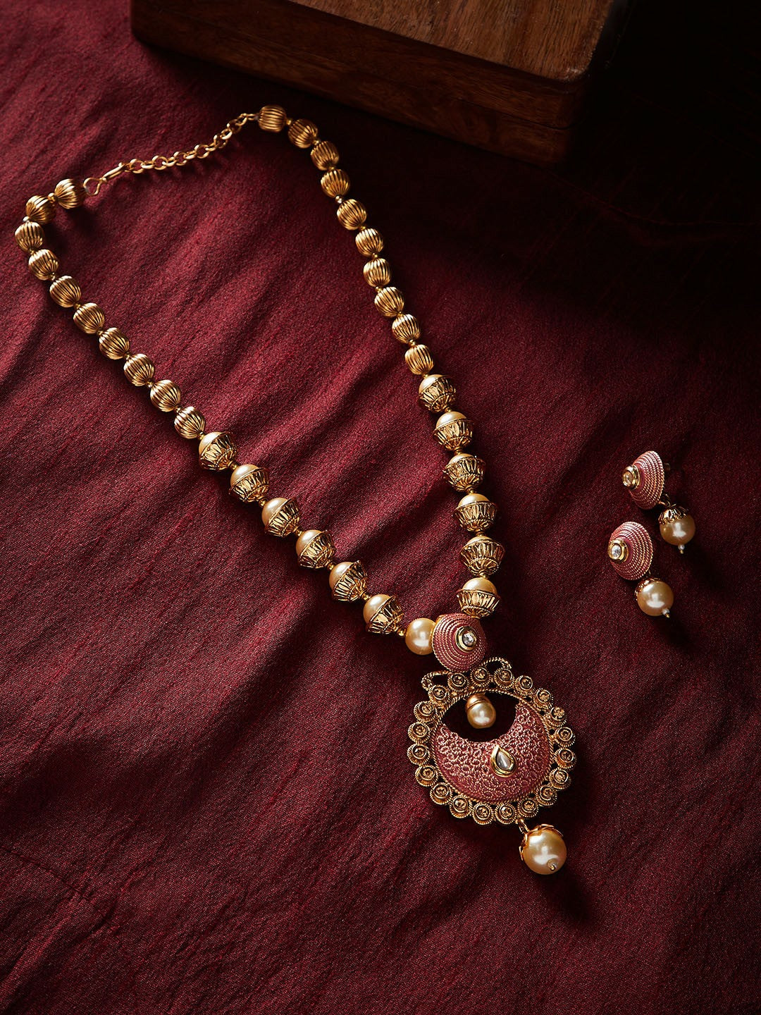 Women’s Gold-Plated Pink Pearl Handcrafted Jewellery Set – Elegant & Traditional | Indiaista