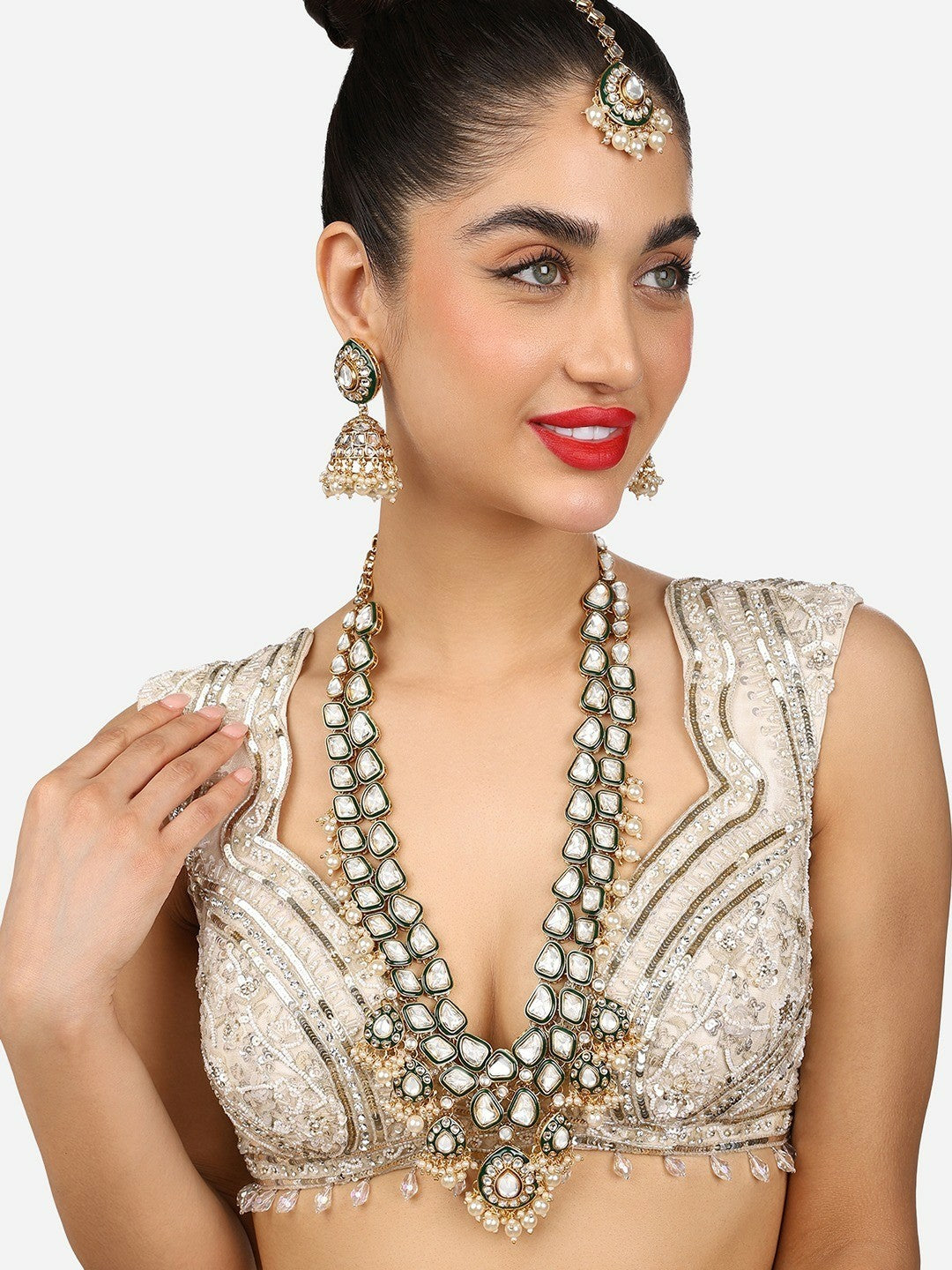 Women’s Gold-Plated Kundan Jewellery Set – Necklace, Earrings & Maang Tikka | Indiaista