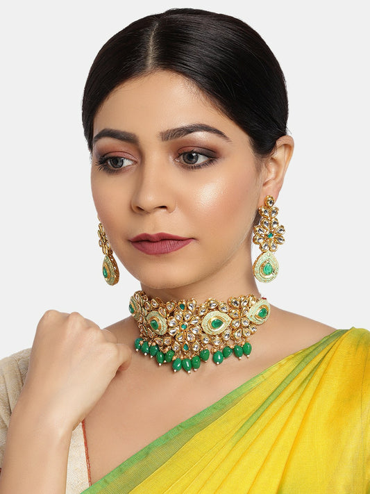 Women Gold-Plated & Green Kundan Jewellery Set | Elegant Traditional Design – Indiaista