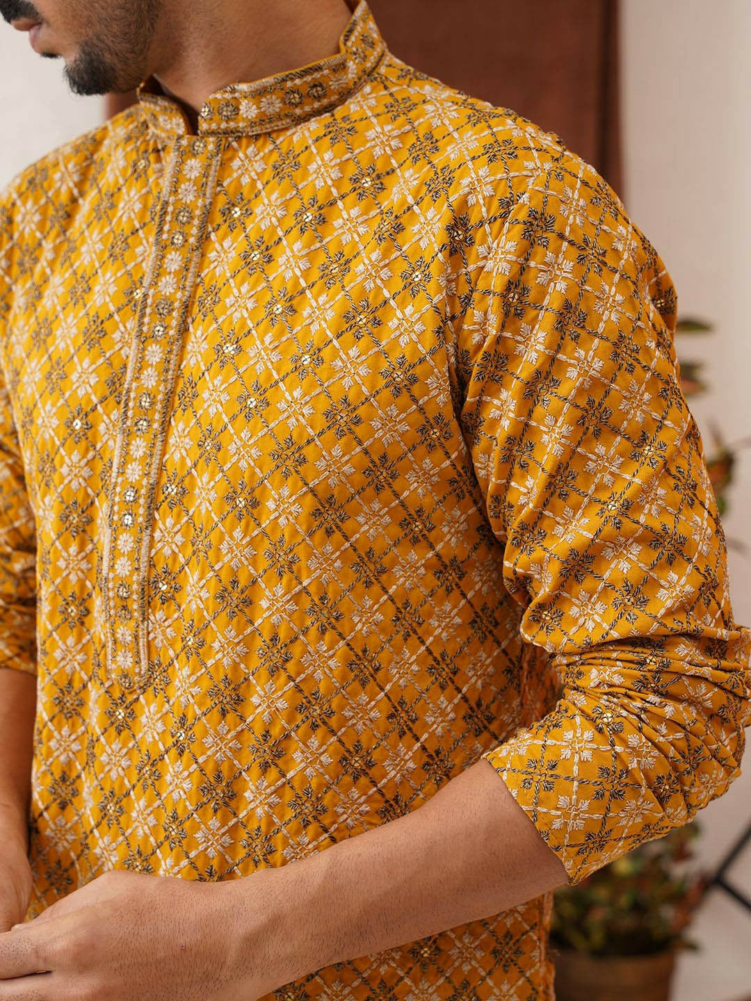 Men’s Yellow Geometric Sequinned Kurta – Viscose Rayon, Mandarin Collar