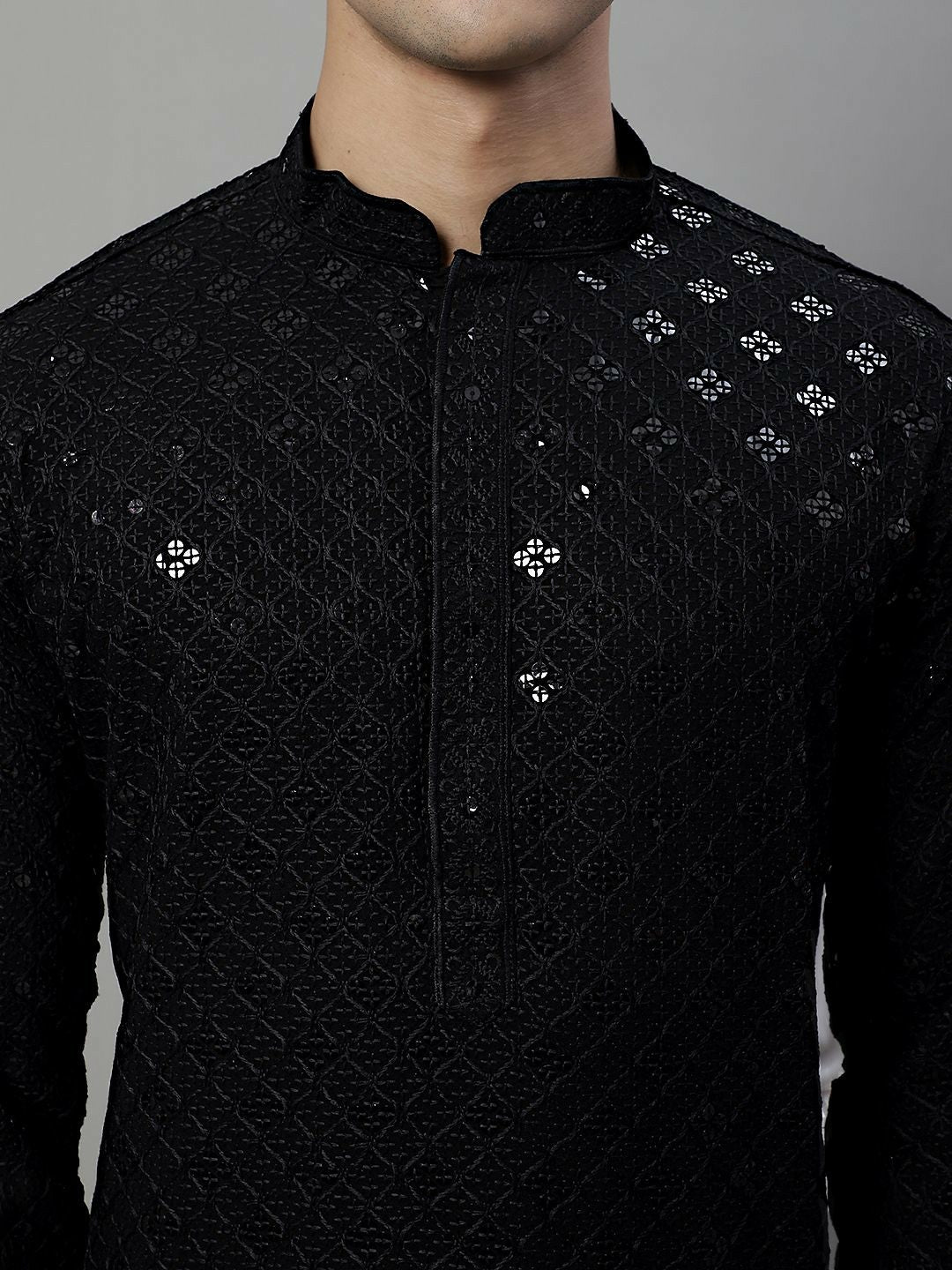 Indiaista Men’s Black Geometric Embroidered Sequinned Kurta – 100% Cotton