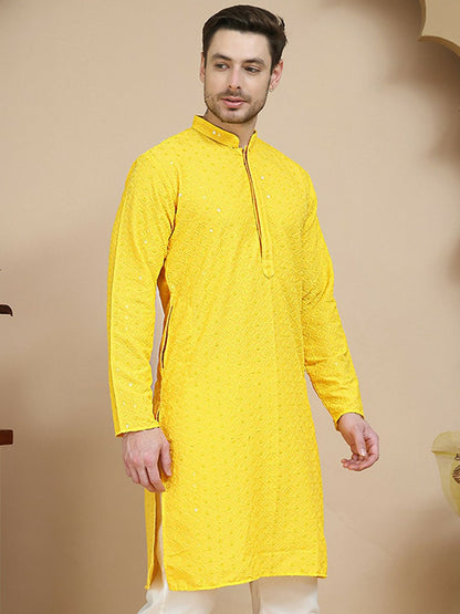 Men’s Geometric Embroidered Sequinned Kurta – Mandarin Collar