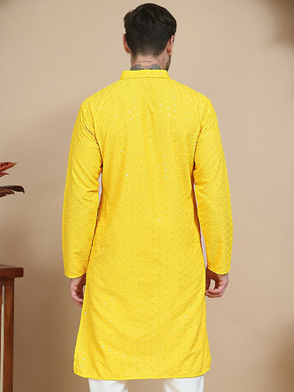 Men’s Geometric Embroidered Sequinned Kurta – Mandarin Collar