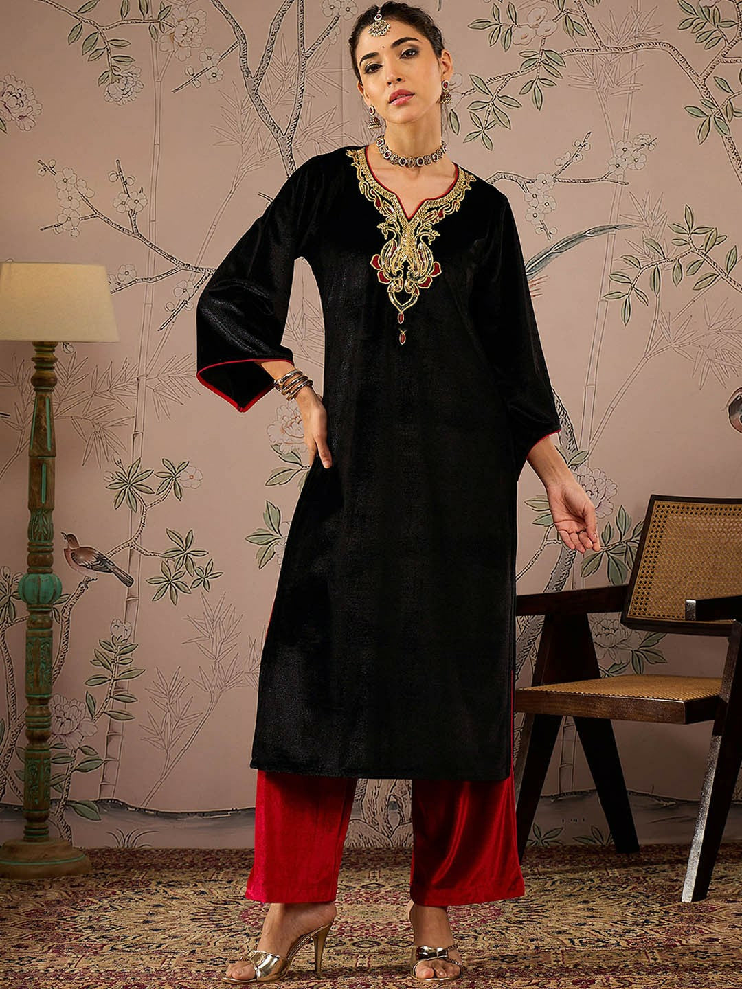 Black Velvet Embroidered Kurta for Women – Bollywood Eid Diwali Indian Pakistani Outfit | Indiaista