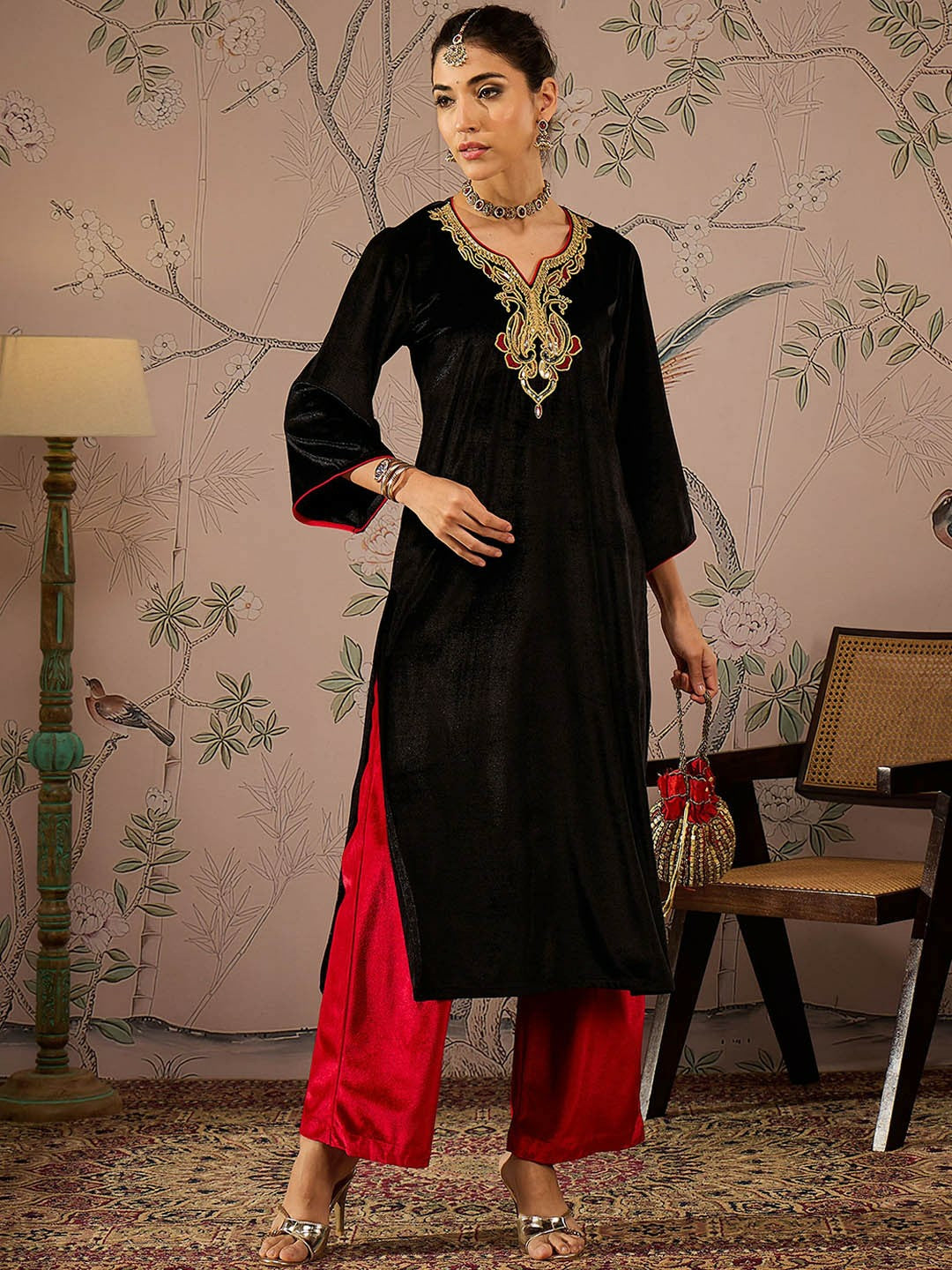 Black Velvet Embroidered Kurta for Women – Bollywood Eid Diwali Indian Pakistani Outfit | Indiaista