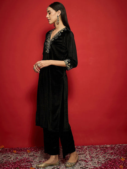 Women’s Embroidered Velvet Kurta – Bollywood Eid Indian Pakistani Ethnic Wear | Indiaista