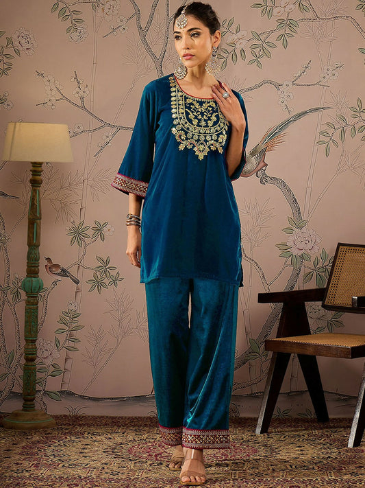 Teal Floral Embroidered Velvet Kurta for Women – Bollywood Eid Indian Pakistani Ethnic Wear | Indiaista