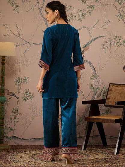 Teal Floral Embroidered Velvet Kurta for Women – Bollywood Eid Indian Pakistani Ethnic Wear | Indiaista