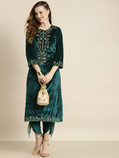 Bollywood Eid Indian Pakistani Velvet Kurta for Women – Teal & Gold Embroidered Ethnic Wear | Indiaista