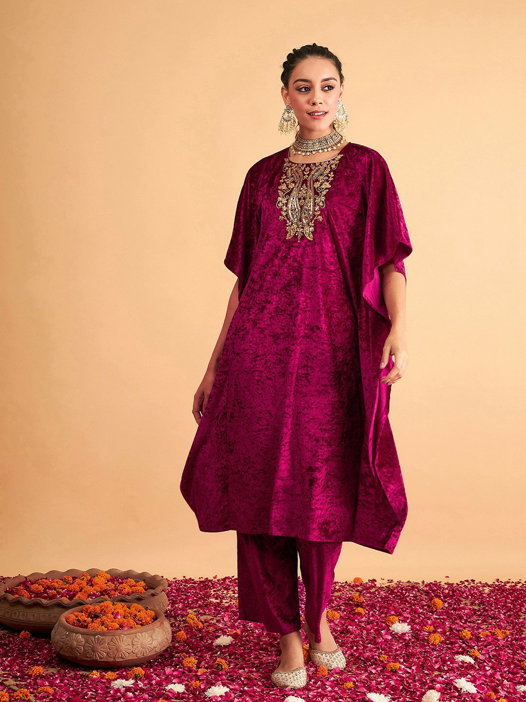 Fuchsia Embroidered Velvet Kaftan Kurta for Women – Bollywood Eid Indian Pakistani Outfit | Indiaista