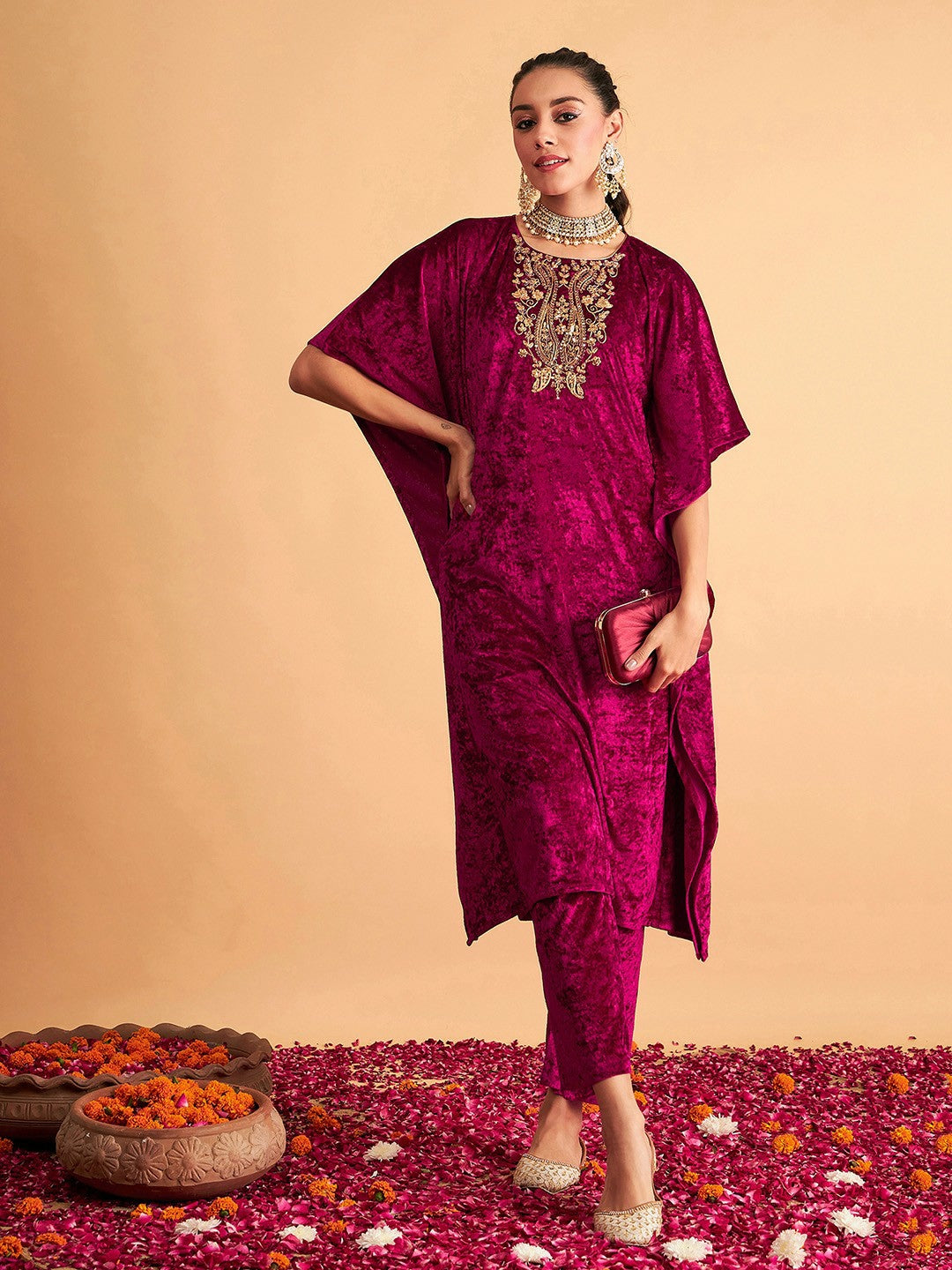 Fuchsia Embroidered Velvet Kaftan Kurta for Women – Bollywood Eid Indian Pakistani Outfit | Indiaista