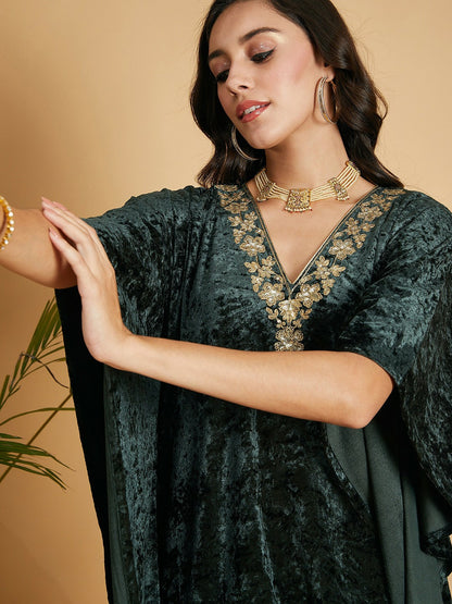 Green Velvet Embroidered Kurta for Women – Bollywood Eid Pakistani Indian A-Line Kaftan Style