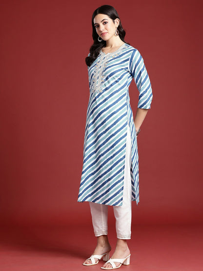 Women Leheriya Printed Cotton Kurta in Blue & Navy Blue - Thread Work, Knee Length | Indiaista