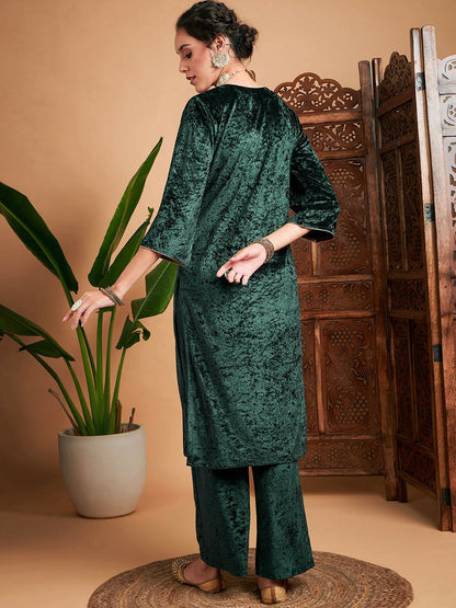 Elegant Green Ethnic Motifs Velvet Kurta with Zari & Sequins Detailing - Indiaista