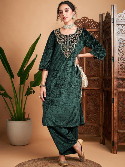 Elegant Green Ethnic Motifs Velvet Kurta with Zari & Sequins Detailing - Indiaista