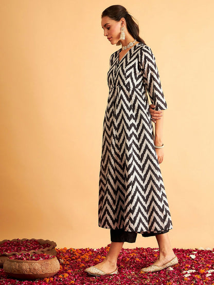 Women’s Black & White Chevron Printed Anarkali Kurta - Stylish V-Neck, High-Slit Design | IndiaIsta