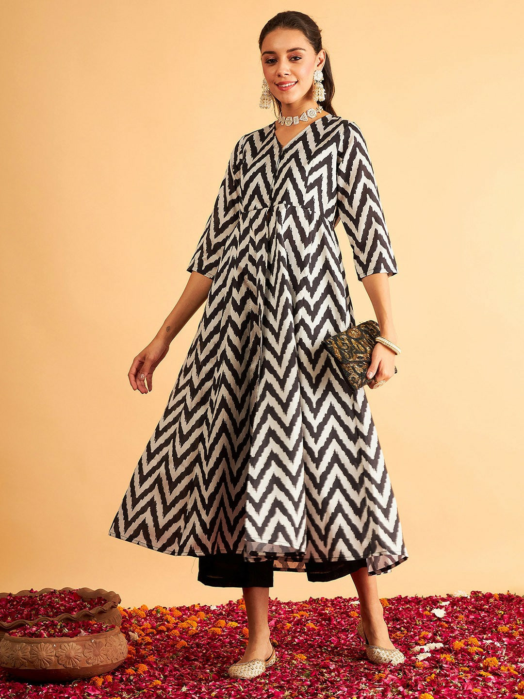 Women’s Black & White Chevron Printed Anarkali Kurta - Stylish V-Neck, High-Slit Design | IndiaIsta