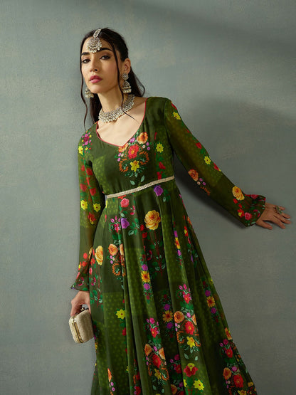 Elegant Green Floral Embroidered Anarkali Kurta for Women – Sweetheart Neck & Long Sleeves | IndiaIsta