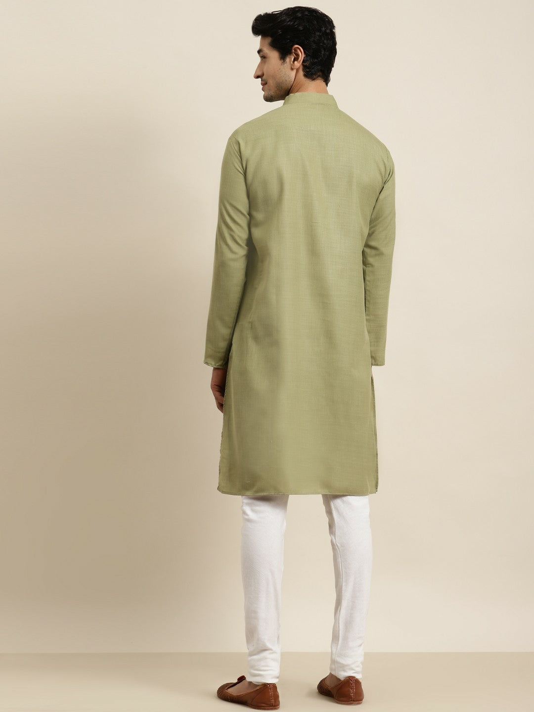 Men’s Green Solid Kurta with Mandarin Collar – Cotton Knee-Length Traditional Kurta | Indiaista