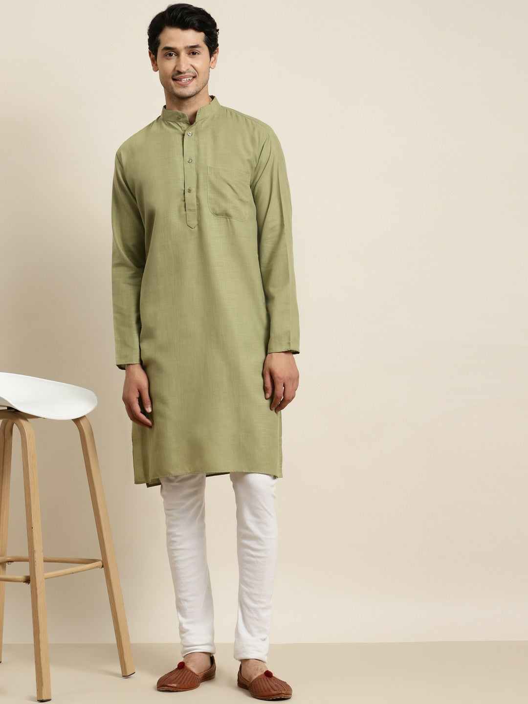 Men’s Green Solid Kurta with Mandarin Collar – Cotton Knee-Length Traditional Kurta | Indiaista