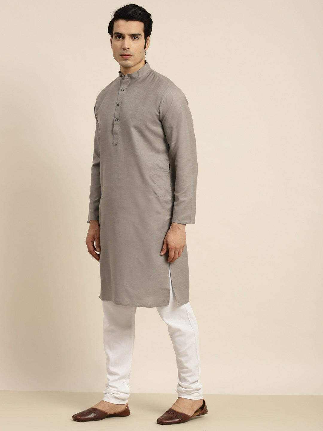 Men’s Grey Solid Kurta – Mandarin Collar, Knee-Length Cotton Kurta | Indiaista