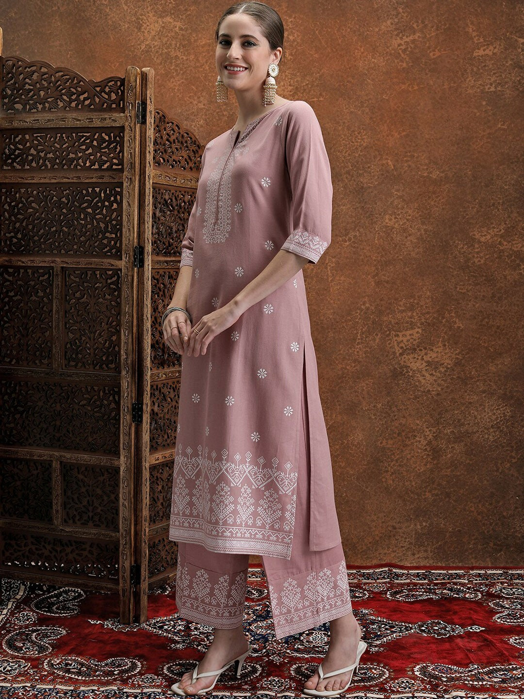 Women’s Ethnic Kurta Set – White Ethnic Motifs & Rose Printed Kurta with Palazzo | Indiaista