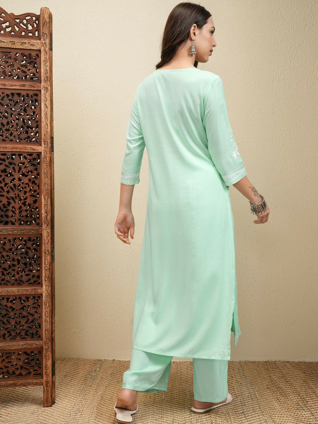 Green Floral Embroidered Kurta Set for Women – Thread Work Kurta with Trousers | Indiaista