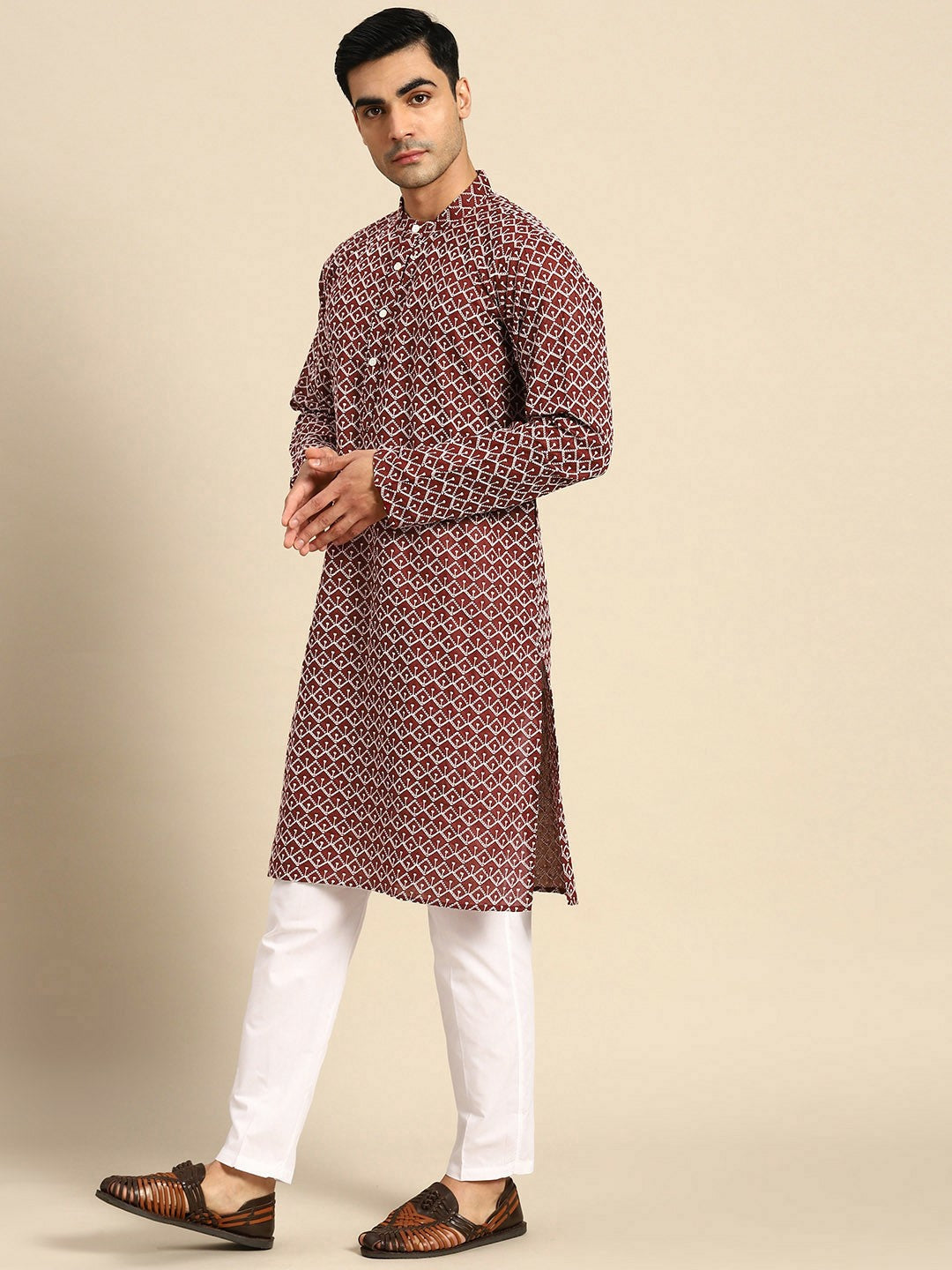 Buy Men’s Embroidered Chikankari Kurta Set – Maroon Kurta with Pyjamas | Indiaista