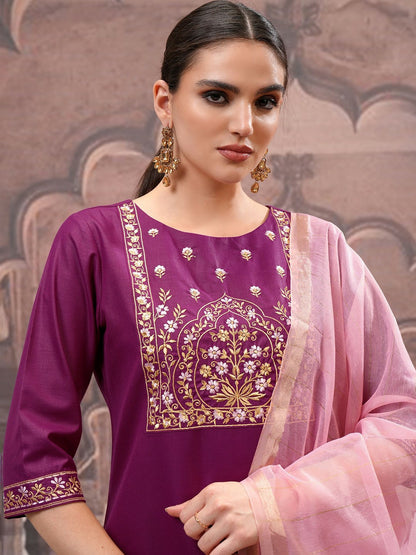 Women Magenta Ethnic Motifs Embroidered Straight Kurta Set with Trouser & Dupatta | Indiaista