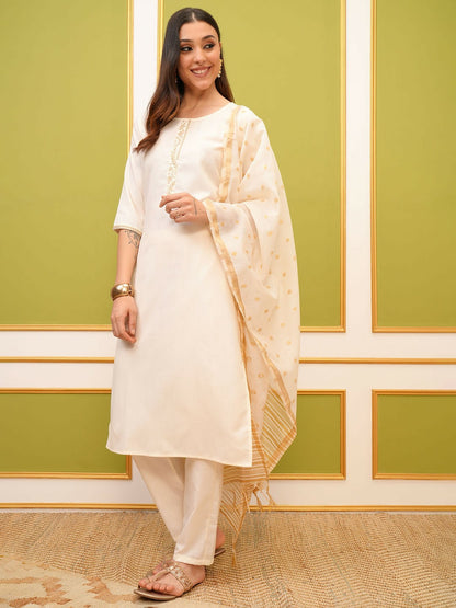 Women’s Cream Thread Work Kurta Set with Trousers & Dupatta | Indiaista