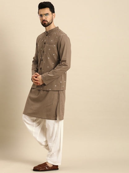 Buy Men’s Grey & White Cotton Kurta Set with Salwar & Printed Nehru Jacket – Indiaista